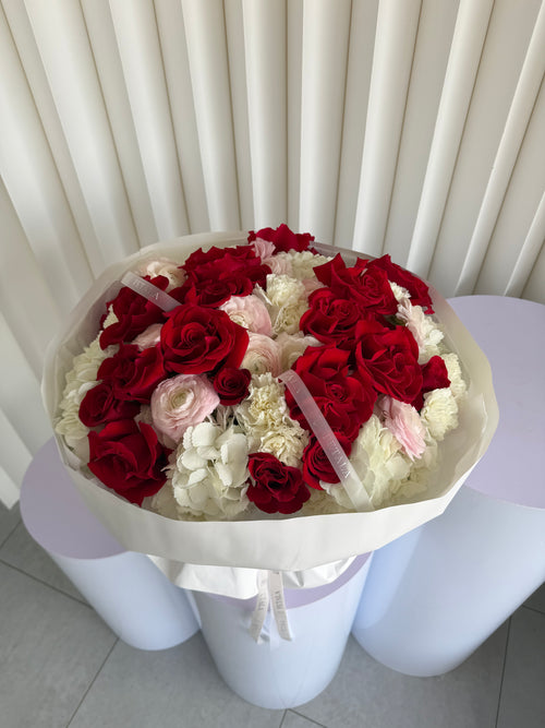 Duo Bouquet “Cupid’s Arrow”